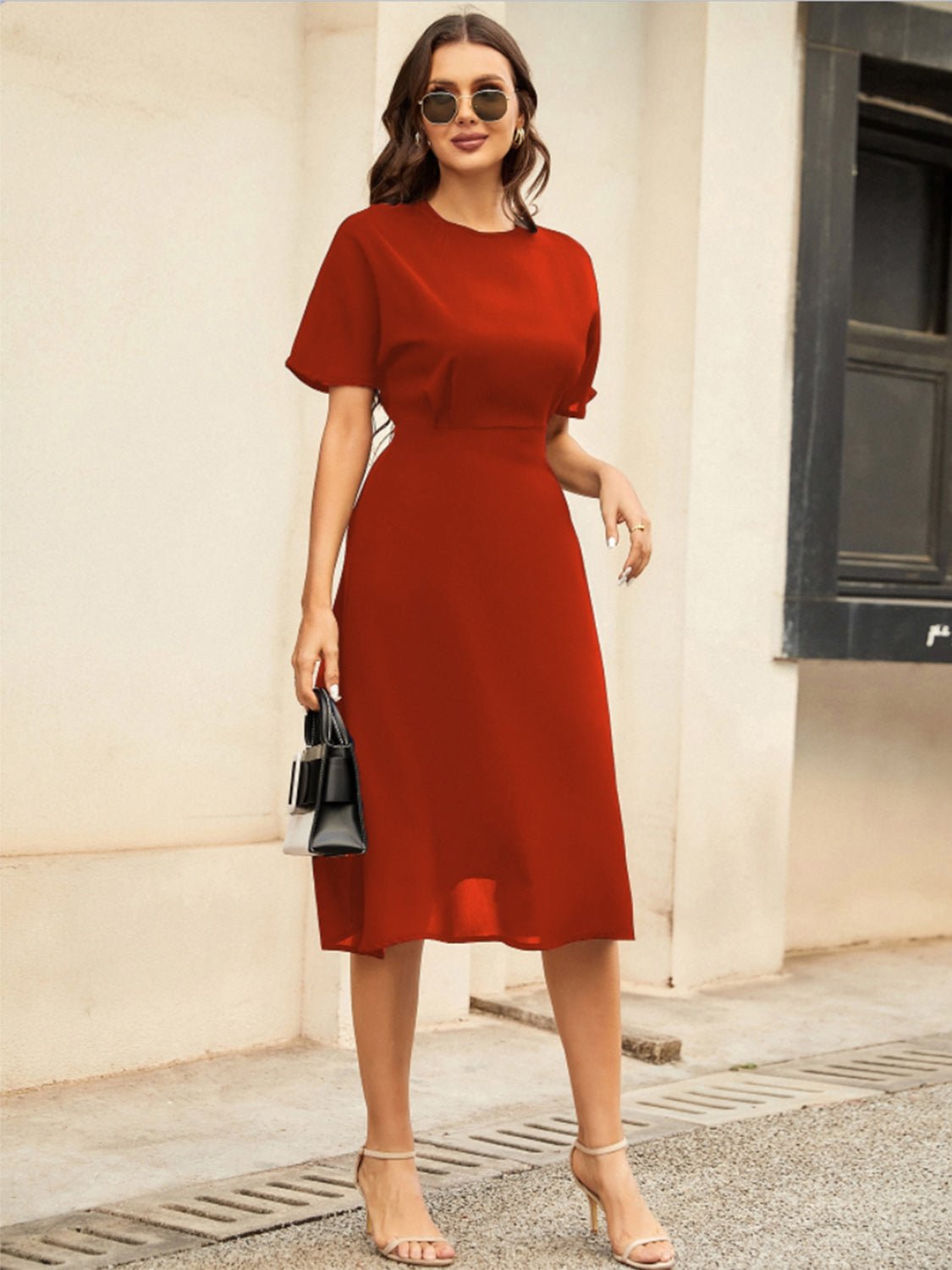 Chic Comfort Midi Dress - Kalizeh