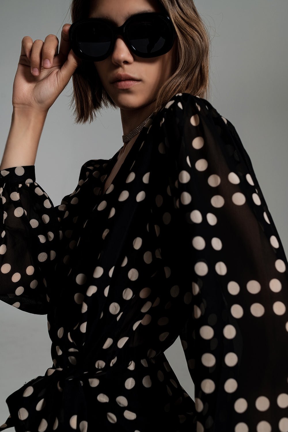 Effortless Elegance: Short Polka-dot Print Dress - Kalizeh