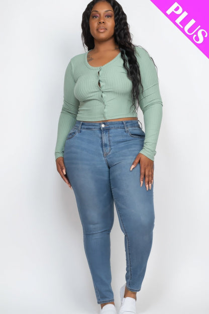 Elegant Green Bay Plus Size Ribbed Knit Button-Up Cropped Top - Kalizeh