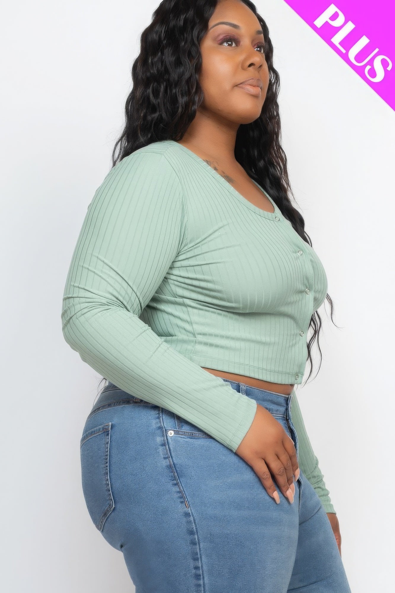 Elegant Green Bay Plus Size Ribbed Knit Button-Up Cropped Top - Kalizeh